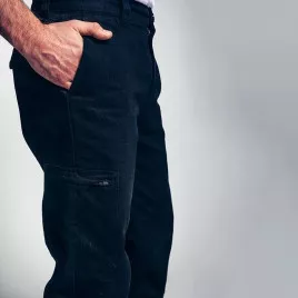 Pantalon de travail noir, 100% coton biologique. Pro et looké.